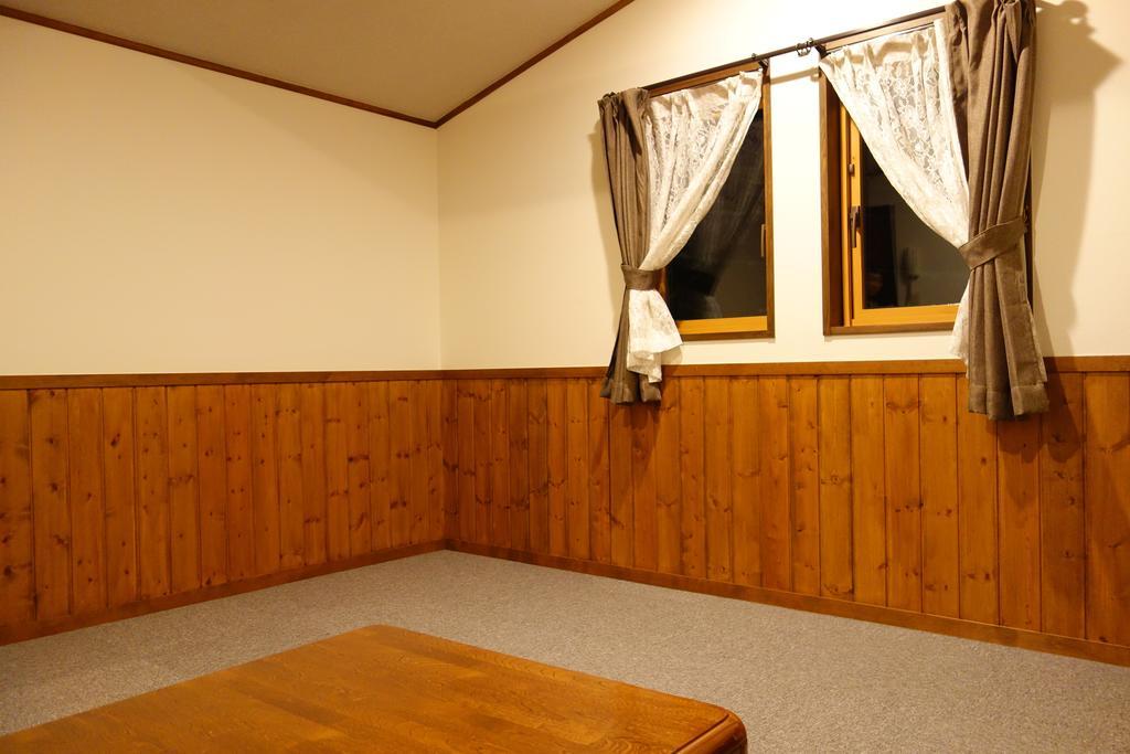Community House Tyrolien Hotel Hakuba Kültér fotó