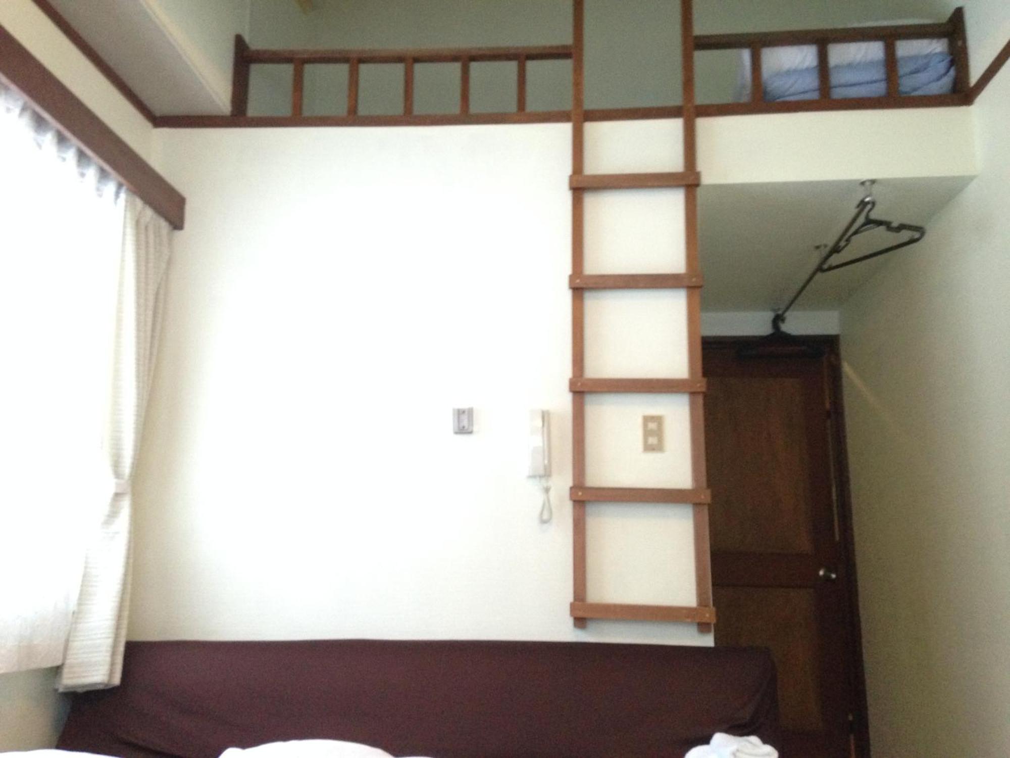 Community House Tyrolien Hotel Hakuba Szoba fotó